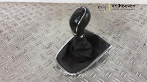 Gebruikte Pookknop Opel Astra J GTC (PD2/PF2) 2.0 CDTI 16V ecoFLEX Prijs € 30,00 Margeregeling aangeboden door Autodemontage Vrijhoeven B.V.