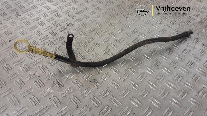 Gebruikte Peilstok Olie Opel Meriva (A) 1.6 16V Prijs € 15,00 Margeregeling aangeboden door Autodemontage Vrijhoeven B.V.