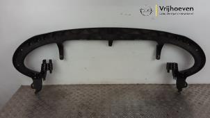 Gebruikte Bumperframe voor Opel Adam 1.2 16V Prijs € 50,00 Margeregeling aangeboden door Autodemontage Vrijhoeven B.V.