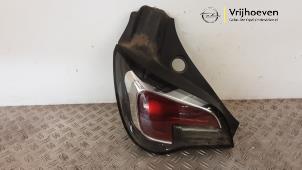 Gebruikte Achterlicht links Opel Adam 1.2 16V Prijs € 75,00 Margeregeling aangeboden door Autodemontage Vrijhoeven B.V.