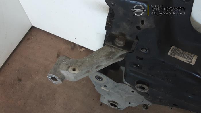 Subframe van een Vauxhall Grandland/Grandland X 1.5 CDTI 2019