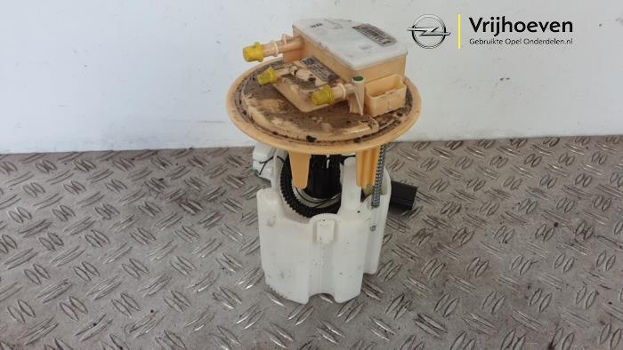 Gebruikte Tank element Pomp Opel Grandland/Grandland X 1.5 CDTI Prijs € 100,00 Margeregeling aangeboden door Autodemontage Vrijhoeven B.V.