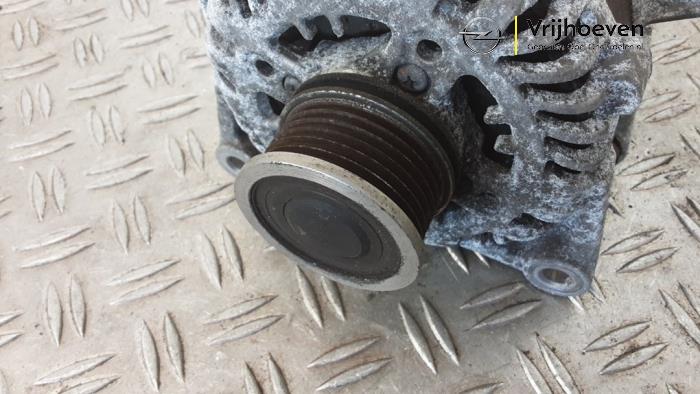 Dynamo van een Vauxhall Grandland/Grandland X 1.5 CDTI 2019