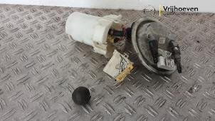 Gebruikte Tank element Pomp Opel Corsa C (F08/68) 1.0 12V Prijs € 50,00 Margeregeling aangeboden door Autodemontage Vrijhoeven B.V.