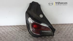 Gebruikte Achterlicht links Opel Adam 1.2 16V Prijs € 75,00 Margeregeling aangeboden door Autodemontage Vrijhoeven B.V.