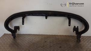 Gebruikte Bumperframe voor Opel Adam 1.2 16V Prijs € 50,00 Margeregeling aangeboden door Autodemontage Vrijhoeven B.V.