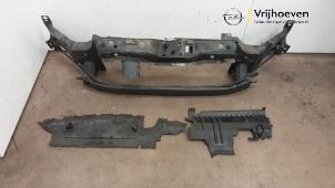 Gebruikte Frontpaneel Opel Adam 1.2 16V Prijs € 300,00 Margeregeling aangeboden door Autodemontage Vrijhoeven B.V.