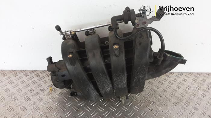 Gebruikte Spruitstuk Inlaat Opel Astra H Twin Top (L67) 1.8 16V Prijs € 50,00 Margeregeling aangeboden door Autodemontage Vrijhoeven B.V.