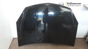 Gebruikte Motorkap Opel Astra H Twin Top (L67) 1.8 16V Prijs € 150,00 Margeregeling aangeboden door Autodemontage Vrijhoeven B.V.