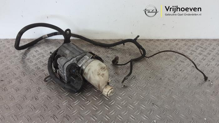 Gebruikte Servopomp Opel Astra H Twin Top (L67) 1.8 16V Prijs € 400,00 Margeregeling aangeboden door Autodemontage Vrijhoeven B.V.