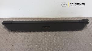 Gebruikte Dekzeil Bagageruimte Opel Astra J Sports Tourer (PD8/PE8/PF8) 1.6 Turbo 16V Prijs € 200,00 Margeregeling aangeboden door Autodemontage Vrijhoeven B.V.