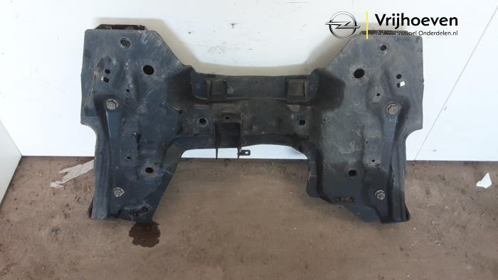 Gebruikte Subframe Opel Crossland (X) 1.2 Turbo 12V Prijs € 50,00 Margeregeling aangeboden door Autodemontage Vrijhoeven B.V.