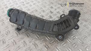 Gebruikte Intercooler Buis Opel Crossland (X) 1.2 Turbo 12V Prijs € 25,00 Margeregeling aangeboden door Autodemontage Vrijhoeven B.V.