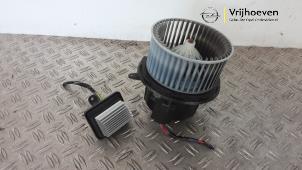 Gebruikte Kachel Ventilatiemotor Opel Crossland (X) 1.2 Turbo 12V Prijs € 100,00 Margeregeling aangeboden door Autodemontage Vrijhoeven B.V.