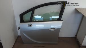 Gebruikte Portier 4Deurs links-voor Opel Meriva 1.4 16V Ecotec Prijs € 150,00 Margeregeling aangeboden door Autodemontage Vrijhoeven B.V.