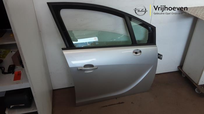 Portier 4Deurs rechts-voor van een Opel Meriva 1.4 16V Ecotec 2011