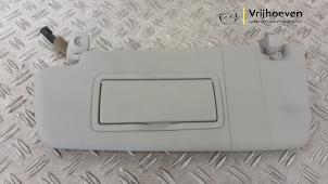 Gebruikte Zonneklep Opel Meriva 1.4 Turbo 16V ecoFLEX Prijs € 35,00 Margeregeling aangeboden door Autodemontage Vrijhoeven B.V.