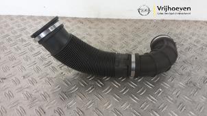 Gebruikte Aanzuigslang Lucht Opel Astra J GTC (PD2/PF2) 1.4 Turbo 16V ecoFLEX 120 Prijs € 30,00 Margeregeling aangeboden door Autodemontage Vrijhoeven B.V.
