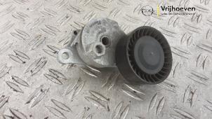 Gebruikte Spanner multiriem Opel Astra K Sports Tourer 1.2 Turbo 12V Prijs € 25,00 Margeregeling aangeboden door Autodemontage Vrijhoeven B.V.