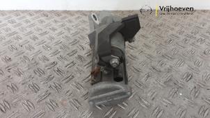Gebruikte Startmotor Opel Astra K Sports Tourer 1.2 Turbo 12V Prijs € 60,00 Margeregeling aangeboden door Autodemontage Vrijhoeven B.V.