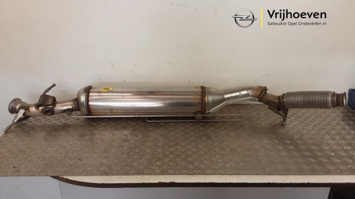 Nieuwe Roetfilter Opel Vivaro 2.0 CDTI 122 Prijs € 975,01 Inclusief btw aangeboden door Autodemontage Vrijhoeven B.V.