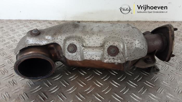 Katalysator van een Opel Astra K Sports Tourer 1.0 Turbo 12V 2017