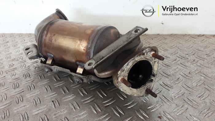 Katalysator van een Opel Astra K Sports Tourer 1.0 Turbo 12V 2017