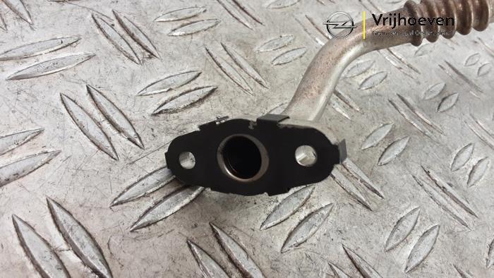 Oliedruk Leiding van een Opel Astra K Sports Tourer 1.2 Turbo 12V 2020