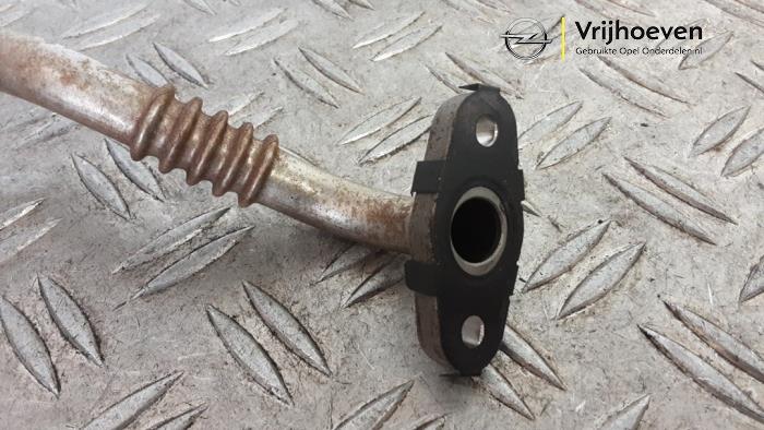 Oliedruk Leiding van een Opel Astra K Sports Tourer 1.2 Turbo 12V 2020