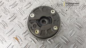 Gebruikte Nokkenas Tandwiel Opel Karl 1.0 12V Prijs € 40,00 Margeregeling aangeboden door Autodemontage Vrijhoeven B.V.