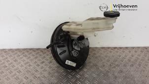 Gebruikte Rembooster Opel Astra K Sports Tourer 1.4 Turbo 16V Prijs € 85,00 Margeregeling aangeboden door Autodemontage Vrijhoeven B.V.