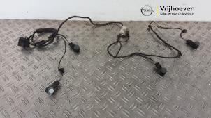 Gebruikte PDC Sensor Set Opel Astra K Sports Tourer 1.4 Turbo 16V Prijs € 100,00 Margeregeling aangeboden door Autodemontage Vrijhoeven B.V.