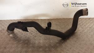 Gebruikte Intercooler Buis Opel Astra K 1.2 Turbo 12V Prijs € 60,00 Margeregeling aangeboden door Autodemontage Vrijhoeven B.V.