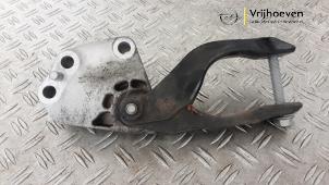 Gebruikte Motorrubber Opel Astra K Sports Tourer 1.2 Turbo 12V Prijs € 40,00 Margeregeling aangeboden door Autodemontage Vrijhoeven B.V.