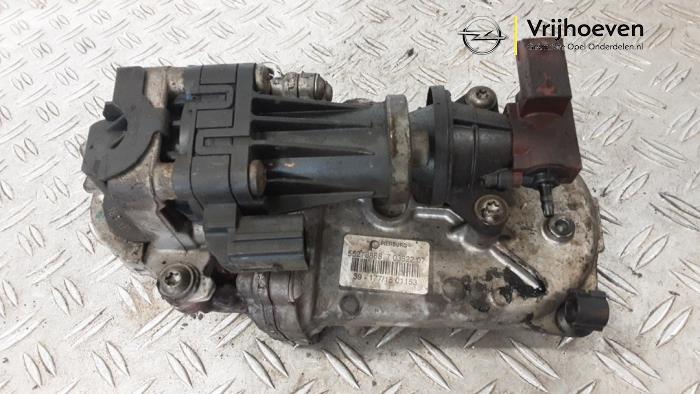 Gebruikte EGR koeler Opel Combo 1.3 CDTI 16V ecoFlex Prijs € 25,00 Margeregeling aangeboden door Autodemontage Vrijhoeven B.V.