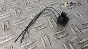 Gebruikte Koplamp fitting Opel Astra K 1.4 Turbo 16V Prijs € 15,00 Margeregeling aangeboden door Autodemontage Vrijhoeven B.V.