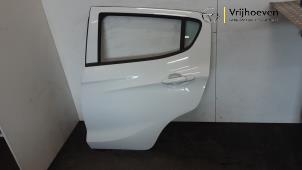 Gebruikte Deur 4Deurs links-achter Opel Karl 1.0 12V Prijs € 400,00 Margeregeling aangeboden door Autodemontage Vrijhoeven B.V.