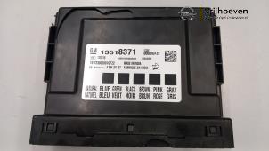 Gebruikte Computer Body Control Opel Astra K 1.0 Turbo 12V Prijs € 80,00 Margeregeling aangeboden door Autodemontage Vrijhoeven B.V.