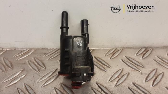 Gebruikte Evap klep Opel Karl 1.0 12V Prijs € 20,00 Margeregeling aangeboden door Autodemontage Vrijhoeven B.V.
