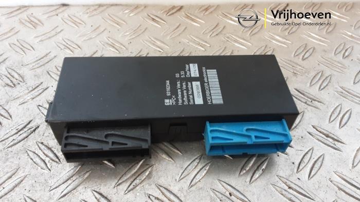Gebruikte Cabriokap computer Opel Tigra Twin Top 1.4 16V Prijs € 50,00 Margeregeling aangeboden door Autodemontage Vrijhoeven B.V.