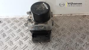 Gebruikte ABS Pomp Opel Astra J GTC (PD2/PF2) 1.6 SIDI Turbo 16V Motorsport Prijs € 140,00 Margeregeling aangeboden door Autodemontage Vrijhoeven B.V.