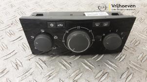 Gebruikte Chaufage Bedieningspaneel Opel Astra H Twin Top (L67) 1.8 16V Prijs € 20,00 Margeregeling aangeboden door Autodemontage Vrijhoeven B.V.