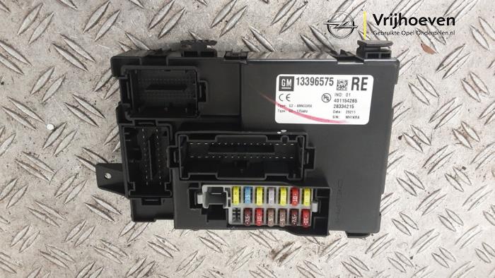 Gebruikte Module Bodycontrol Opel Meriva (B) 1.4 Turbo 16V ecoFLEX Prijs € 850,00 Margeregeling aangeboden door Autodemontage Vrijhoeven B.V.