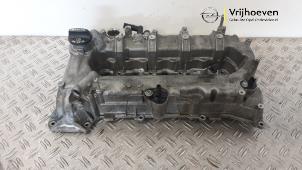 Gebruikte Kleppendeksel Opel Astra K Sports Tourer 1.4 Turbo 16V Prijs € 80,00 Margeregeling aangeboden door Autodemontage Vrijhoeven B.V.