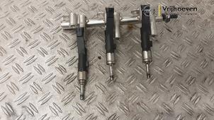 Gebruikte Injector brug Opel Crossland (X) 1.2 Turbo 12V Prijs € 120,00 Margeregeling aangeboden door Autodemontage Vrijhoeven B.V.
