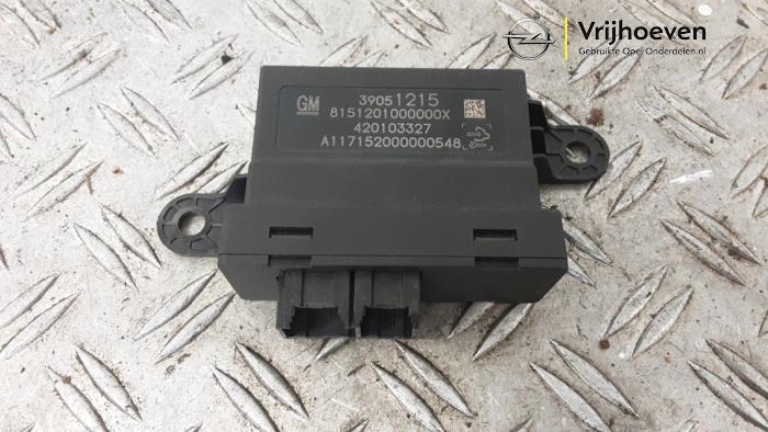 Gebruikte PDC Module Opel Karl 1.0 12V Prijs € 50,00 Margeregeling aangeboden door Autodemontage Vrijhoeven B.V.