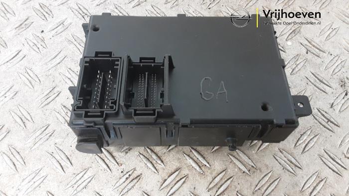 Module Bodycontrol van een Opel Meriva (B) 1.4 Turbo 16V ecoFLEX 2014
