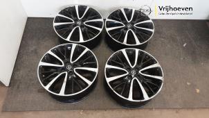 Gebruikte Velgen set Opel Corsa E 1.0 SIDI Turbo 12V Prijs € 300,00 Margeregeling aangeboden door Autodemontage Vrijhoeven B.V.