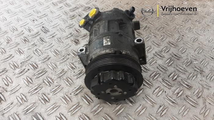 Gebruikte Aircopomp Opel Corsa E 1.0 SIDI Turbo 12V Prijs € 90,00 Margeregeling aangeboden door Autodemontage Vrijhoeven B.V.