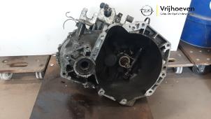 Gebruikte Versnellingsbak Opel Agila (B) 1.0 12V Prijs € 600,00 Margeregeling aangeboden door Autodemontage Vrijhoeven B.V.